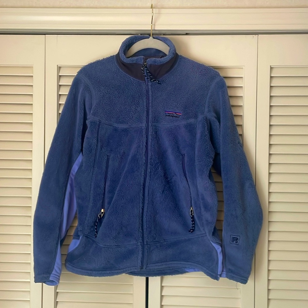 Patagonia full zip fleece women’s Sz M coneflower blue 2 zippered pockets